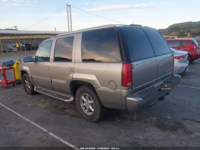 2000 CADILLAC ESCALADE 1GYEK13R7YR102901 Photo 2