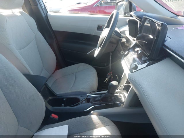 7MUAAAAG7PV064911 Toyota Corolla Cross L