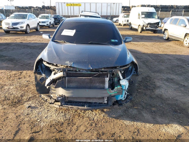 1G1ZD5ST5JF253290 Chevrolet MALIBU LT