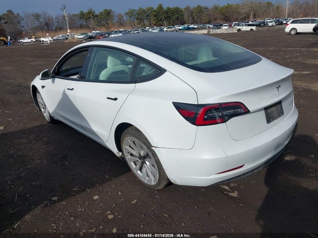 2022 TESLA MODEL 3 5YJ3E1EB4NF275667 Photo 2