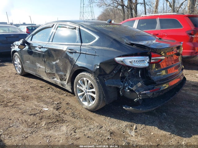 2019 FORD FUSION HYBRID 3FA6P0MU9KR179926 Photo 2