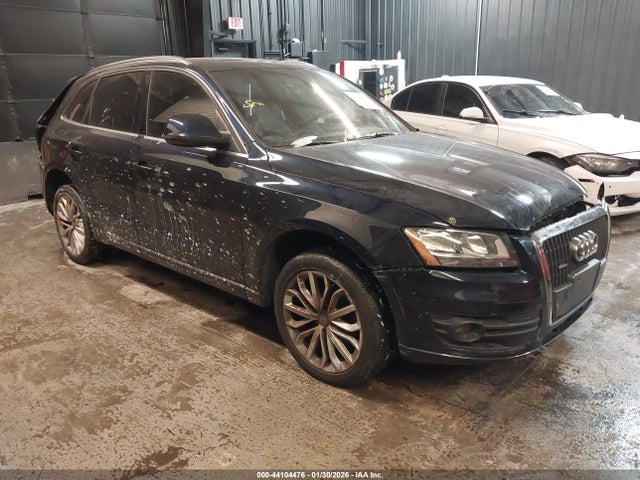 2011 AUDI Q5 WA1CFAFP2BA102350 Photo 0