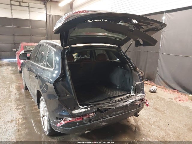 2011 AUDI Q5 WA1CFAFP2BA102350 Photo 2