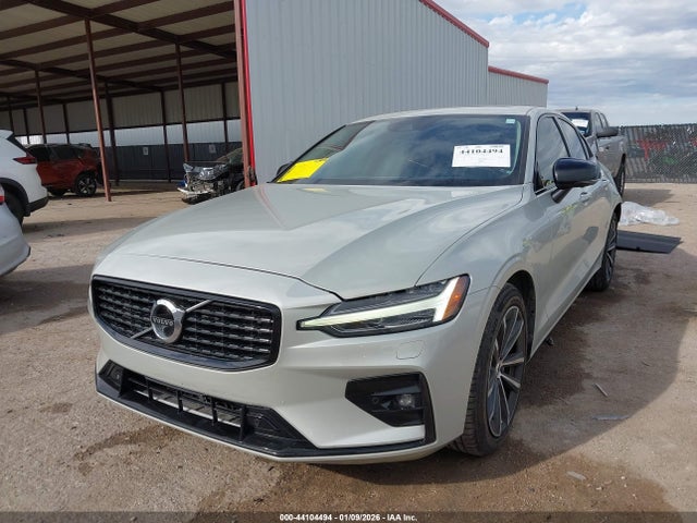 2022 VOLVO S60 7JRL12FZXNG157854 Photo 1