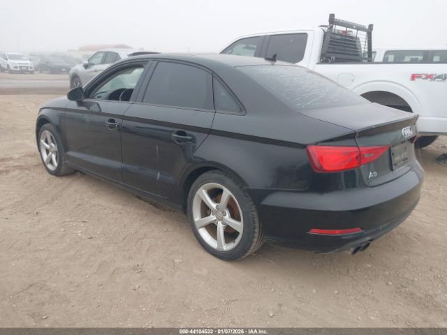 2015 AUDI A3 WAUACGFF2F1004454 Photo 2