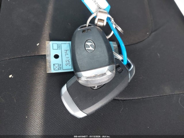 KMHLM4AG7NU220400 Hyundai ELANTRA SEL