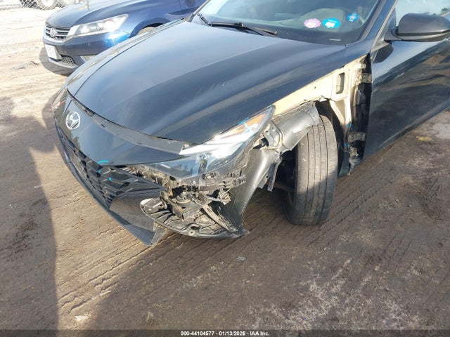 KMHLM4AG7NU220400 Hyundai ELANTRA SEL