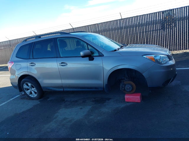 Subaru Forester 2.5i Premium 2015 JF2SJADC3FG814418 Image 14