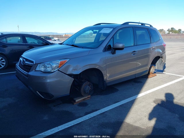 Subaru Forester 2.5i Premium 2015 JF2SJADC3FG814418 Image 2