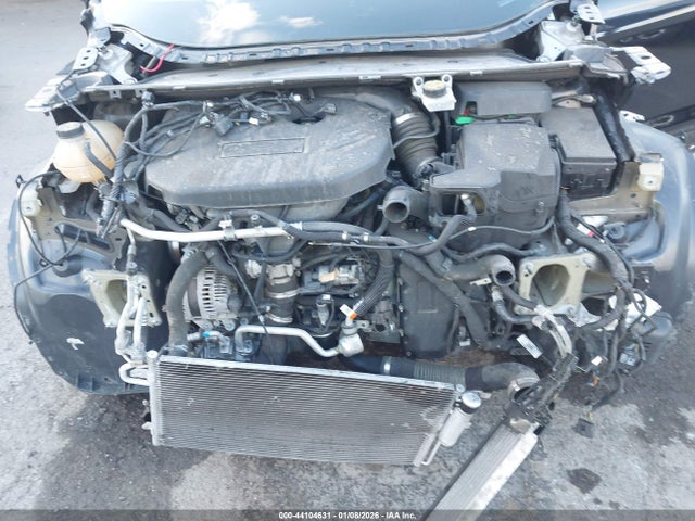 1FMCU0J93HUD54108 Ford Escape Titanium