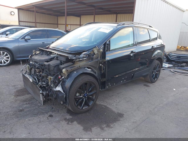 1FMCU0J93HUD54108 Ford Escape Titanium