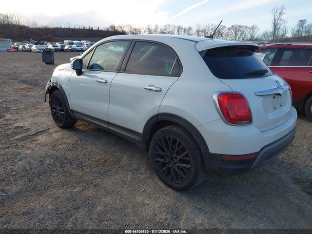 2016 FIAT 500X ZFBCFYCT4GP496778 Photo 2