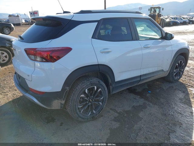 2022 CHEVROLET TRAILBLAZER KL79MPSLXNB070772 Photo 3