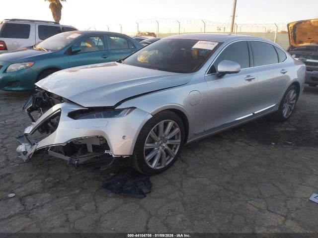 LVYBC0AL1JP031431 Volvo S90 Hybrid T8 Inscription