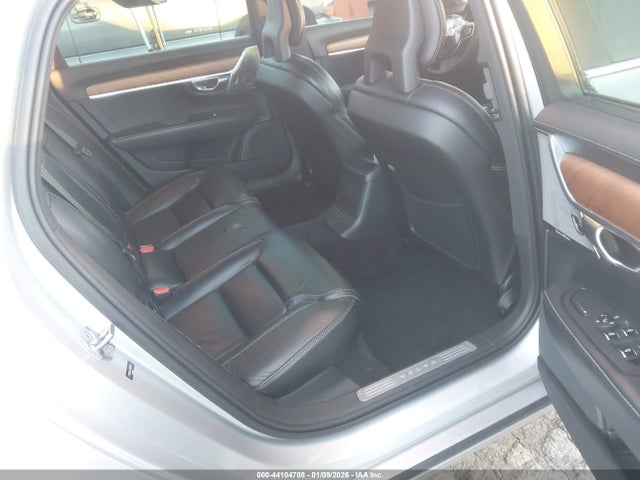 LVYBC0AL1JP031431 Volvo S90 Hybrid T8 Inscription