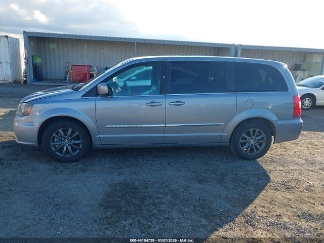 2C4RC1HG7FR638959 Chrysler Town &amp; Country S