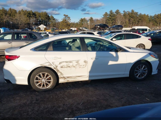 5NPE24AF3JH679132 Hyundai SONATA SE