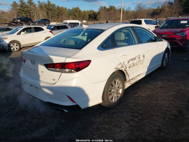 5NPE24AF3JH679132 Hyundai SONATA SE