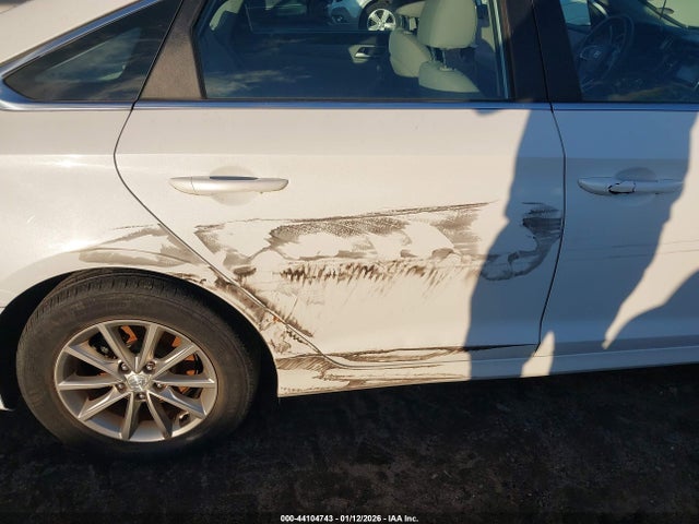5NPE24AF3JH679132 Hyundai SONATA SE