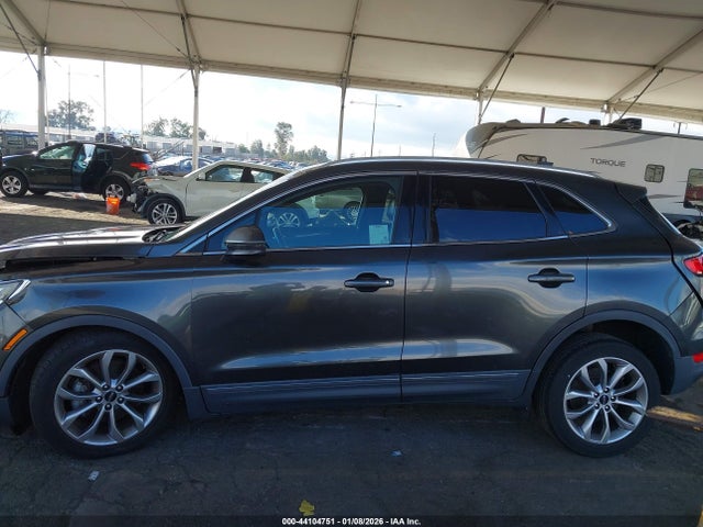5LMCJ2C94JUL29335 Lincoln MKC SELECT
