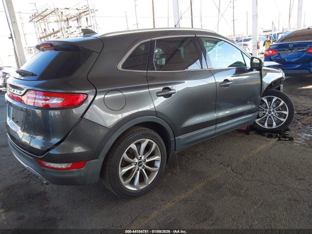 5LMCJ2C94JUL29335 Lincoln MKC SELECT