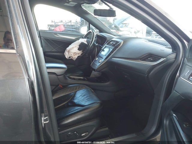 5LMCJ2C94JUL29335 Lincoln MKC SELECT
