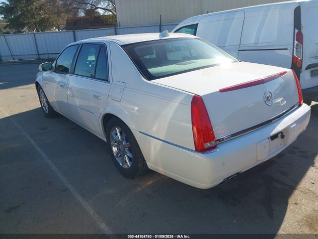 2010 CADILLAC DTS 1G6KD5EY0AU131242 Photo 2