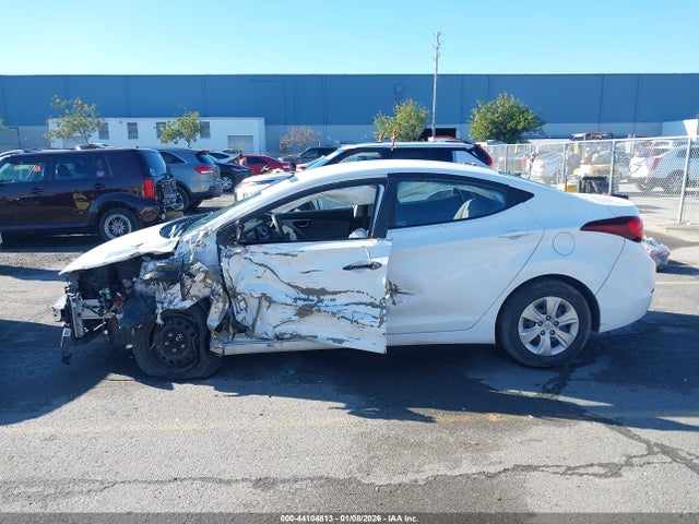 Hyundai ELANTRA SE 2016 5NPDH4AE5GH765617 Image 14