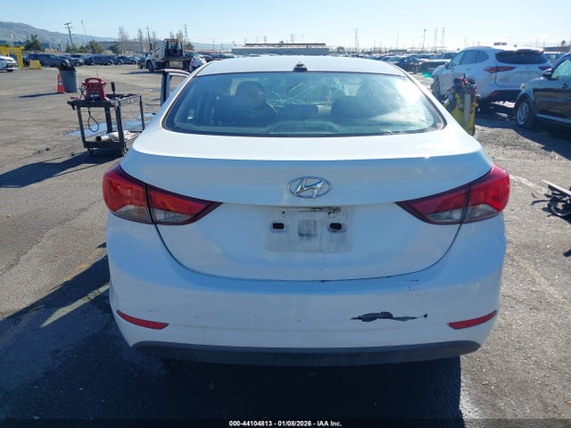 Hyundai ELANTRA SE 2016 5NPDH4AE5GH765617 Image 16