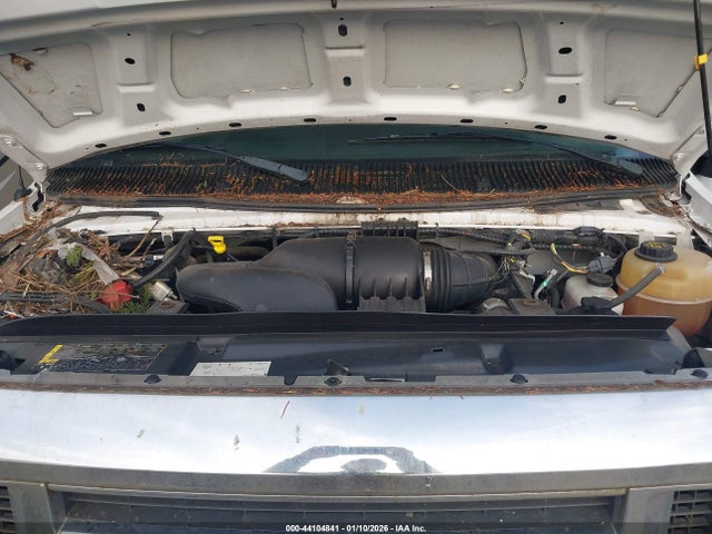 Ford E-450 Cutaway 2016 1FDXE4FS9GDC30165 Image 9