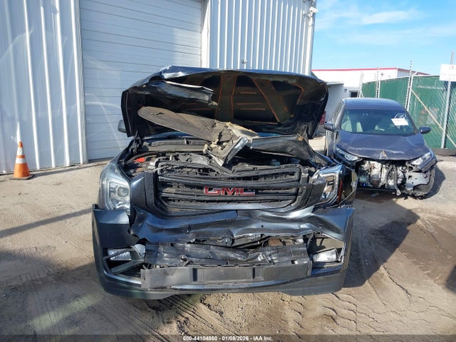 1GKS2GKJ5KR226992 GMC Yukon Xl Slt
