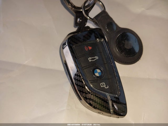 2022 BMW M3 WBS43AY0XNFM40047 Photo 10