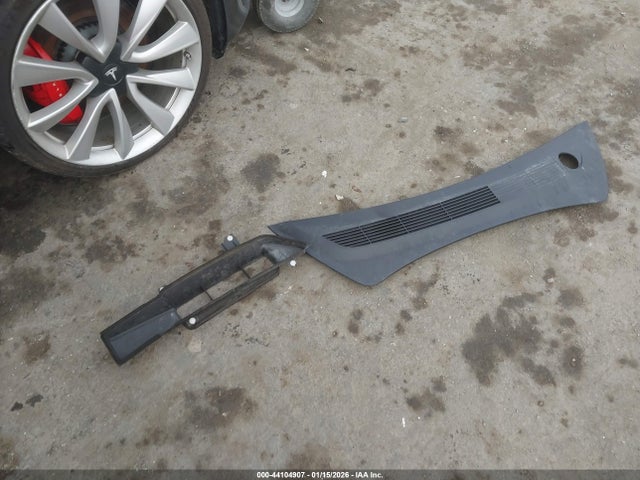 Tesla Model 3 Long Range/performance 2018 5YJ3E1EB8JF081931 Image 12