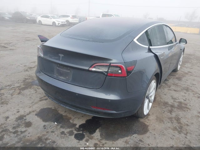 2018 TESLA MODEL 3 5YJ3E1EB8JF081931 Photo 3
