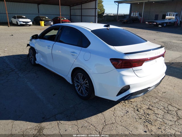 3KPF54AD9NE472006 KIA Forte Gt-line