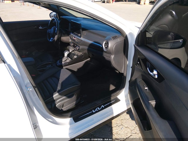 3KPF54AD9NE472006 KIA Forte Gt-line