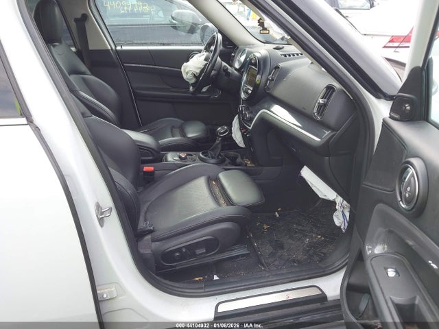 2018 MINI COUNTRYMAN WMZYT5C31J3D82328 Photo 4