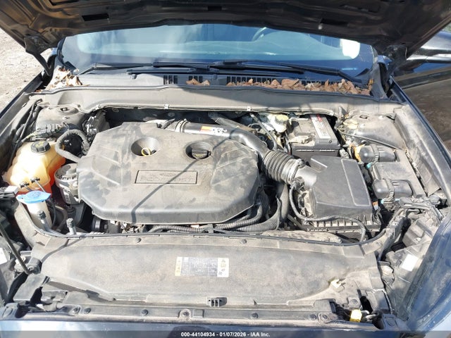 3FA6P0T9XGR264844 Ford FUSION SE