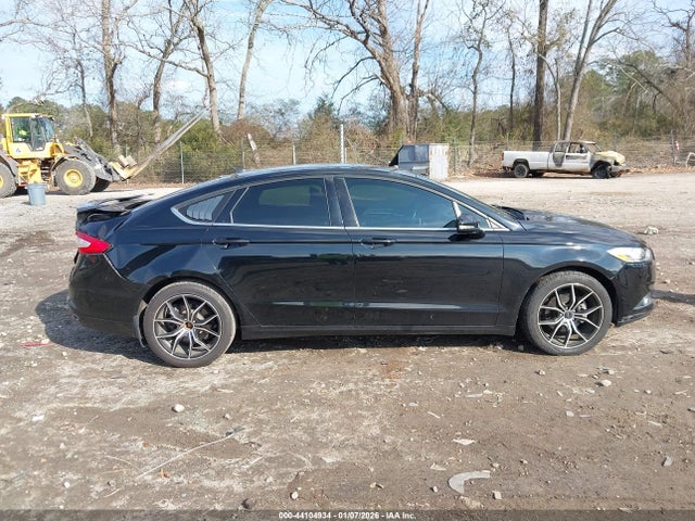 3FA6P0T9XGR264844 Ford FUSION SE