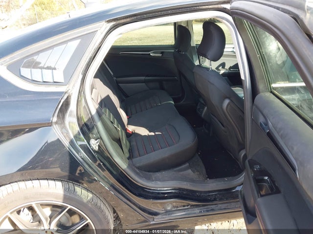 3FA6P0T9XGR264844 Ford FUSION SE