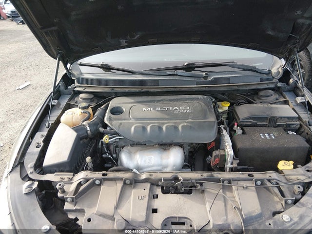 1C3CCCBB0FN650743 Chrysler 200 S