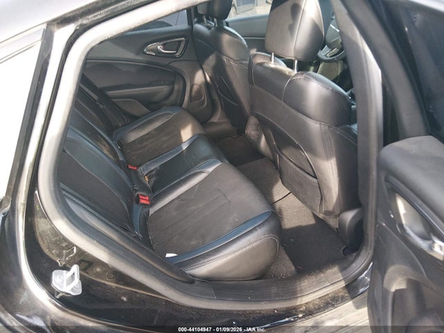 1C3CCCBB0FN650743 Chrysler 200 S