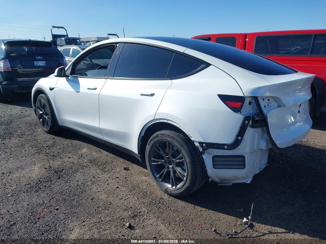 2025 Tesla Model Y Long Range Dual Motor All-wheel Drive მანქანა იყიდება აუქციონზე, vin: 7SAYGAEE8SF291542, აუქციონის ნომერი: 44105001