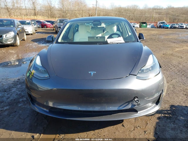 Продажа на аукционе авто 2023 Tesla Model 3 Rear-wheel Drive, vin: 5YJ3E1EA2PF643743, номер лота: 44105006