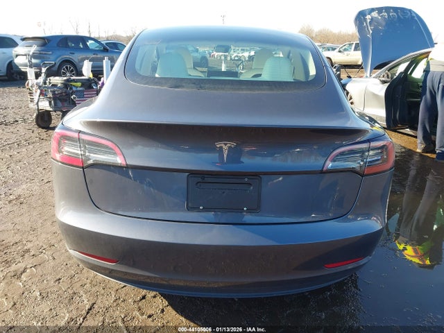 Продажа на аукционе авто 2023 Tesla Model 3 Rear-wheel Drive, vin: 5YJ3E1EA2PF643743, номер лота: 44105006