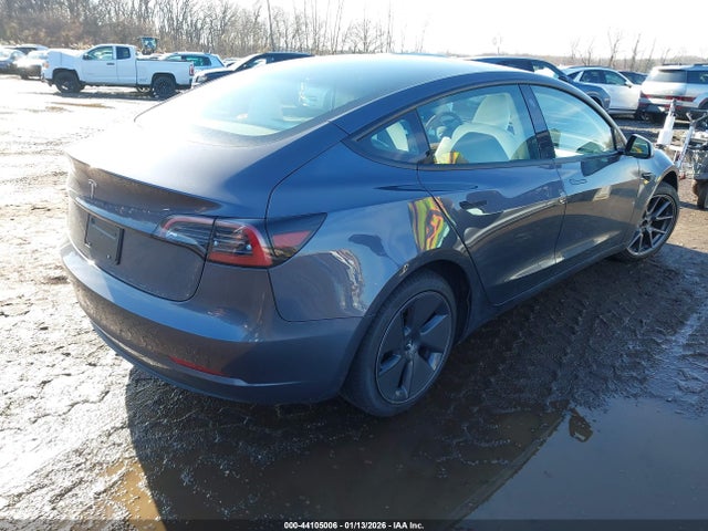 2023 TESLA MODEL 3 5YJ3E1EA2PF643743 Photo 3