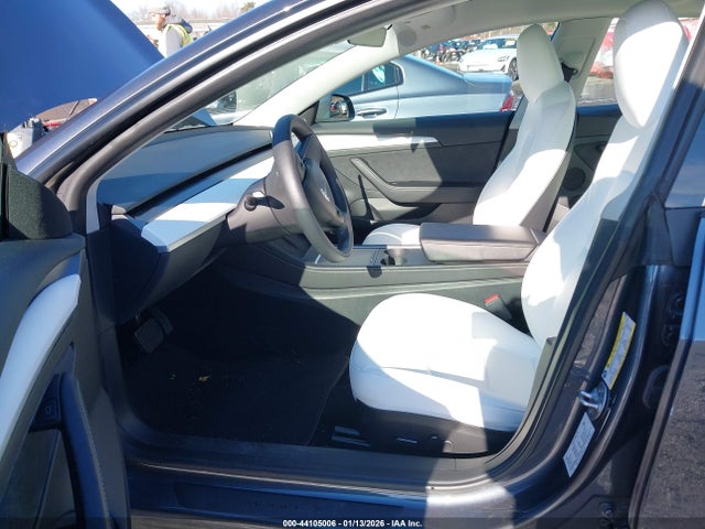 2023 TESLA MODEL 3 5YJ3E1EA2PF643743 Photo 4