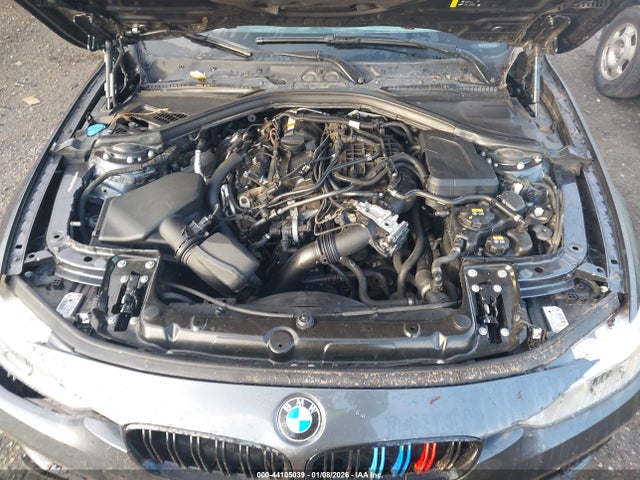 WBA8D9G58JNU71005 BMW 330i Xdrive