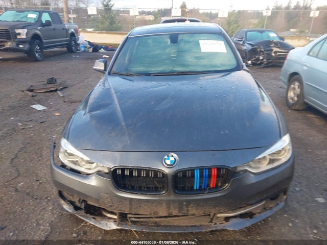 WBA8D9G58JNU71005 BMW 330i Xdrive