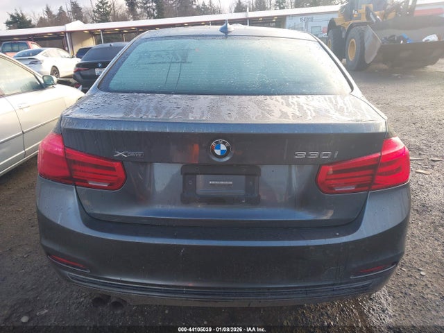 WBA8D9G58JNU71005 BMW 330i Xdrive